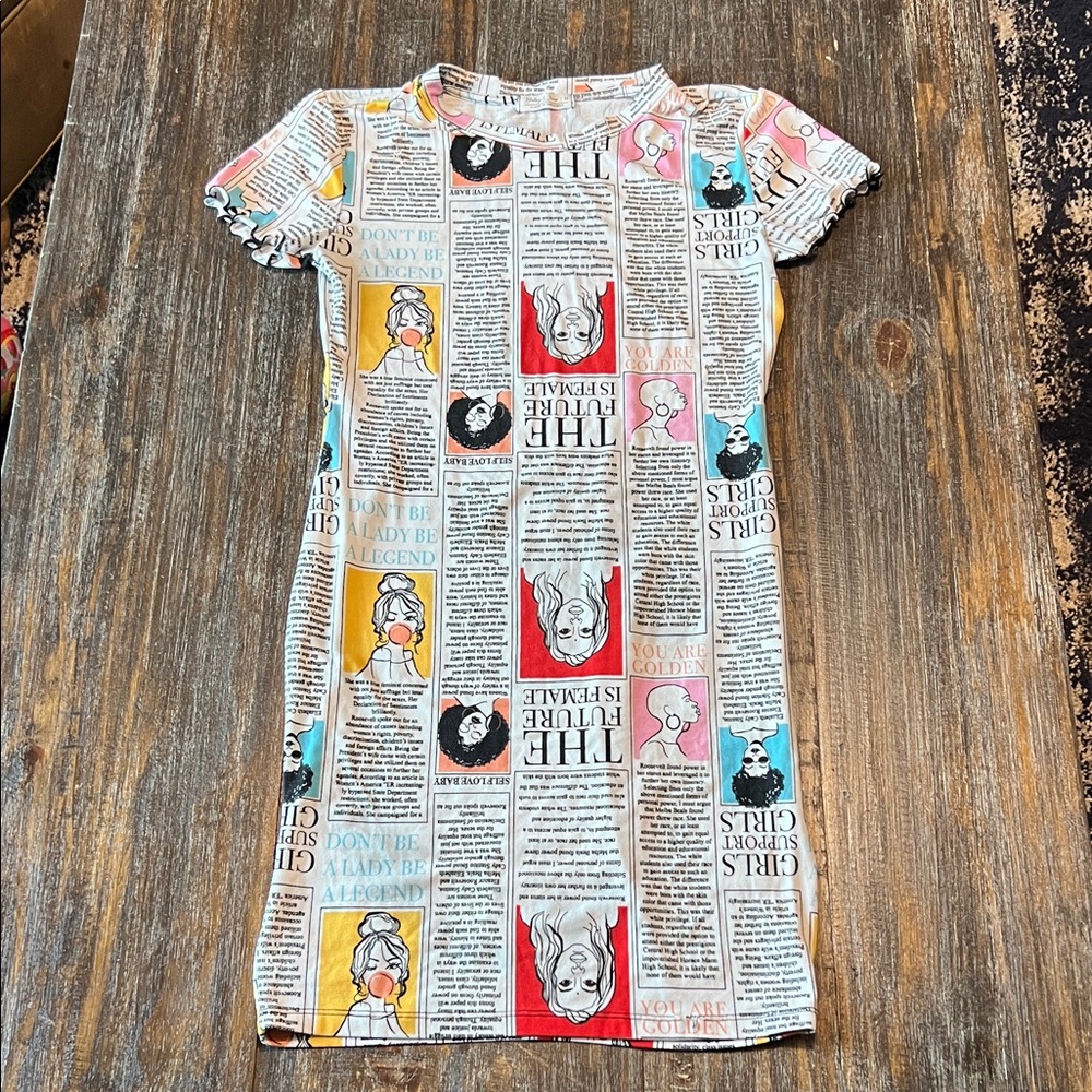 Newspaper Print Short Sleeve Women’s Dress in Multicolor
